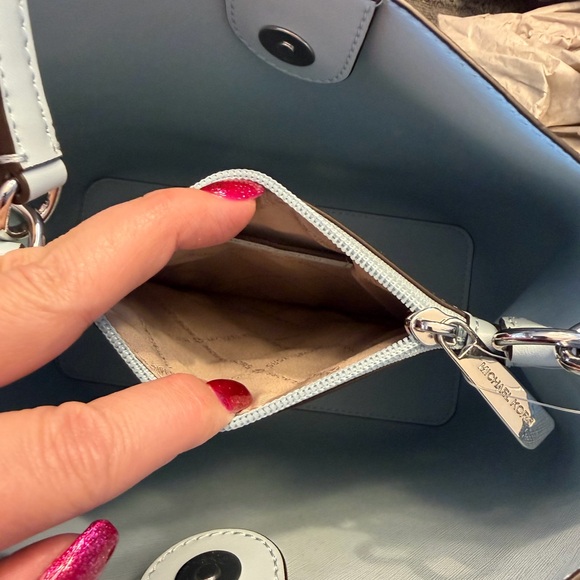 Michael Kors Pratt medium bucket shoulder bag in Vista Blue -NEW - Picture 6 of 8